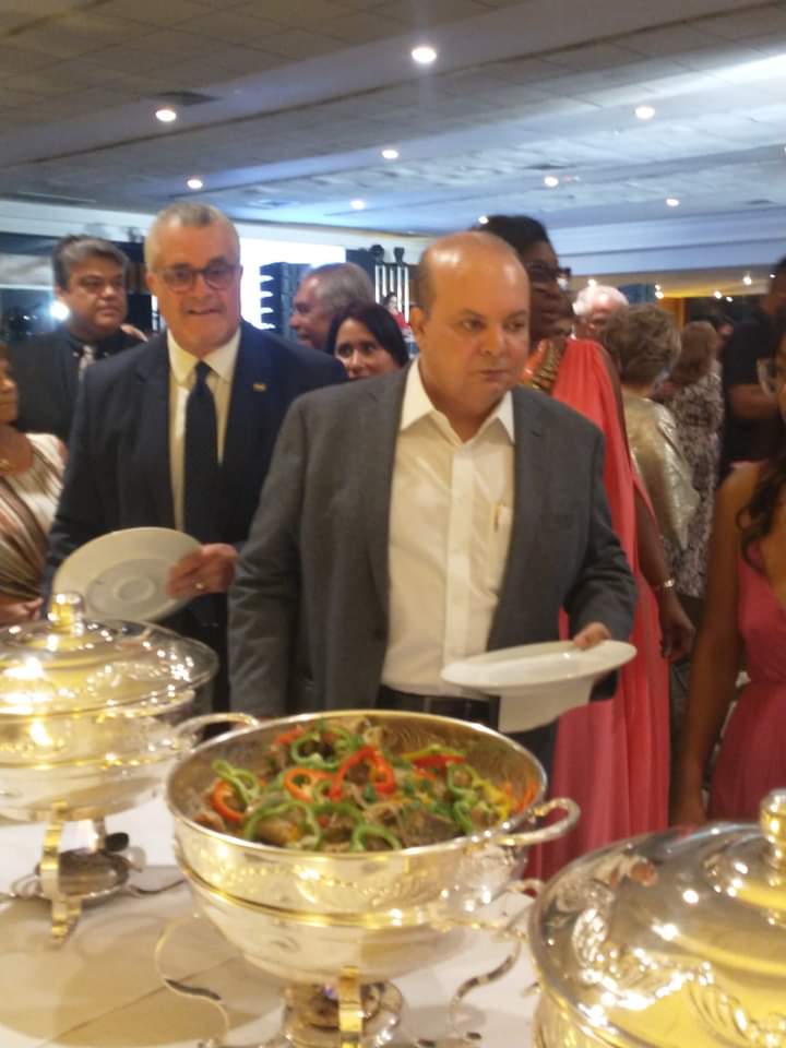 Governador Ibaneis Rocha prestigia evento pela Embaixada do Gabão - Meu  Quadradinho