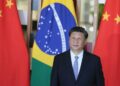 Bolsonaro se encontra com presidente chinês em Brasília.
O presidente Jair Bolsonaro recebe, o presidente da República Popular da China, Xi Jinping, no Palácio do Itamaraty, em Brasília