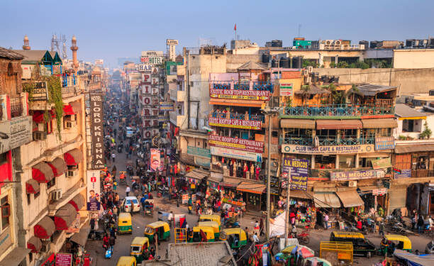 Main Bazar late afternoon, Paharganj known for its concentration of hotels, lodges, restaurants, dhabas and a wide variety of shops catering to both domestic travellers and foreign tourists, especially backpackers and low-budget travellers.